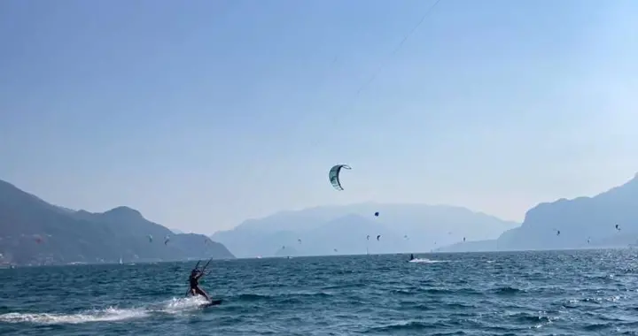 Corso di kitesurf intermedio sul Lago di Como